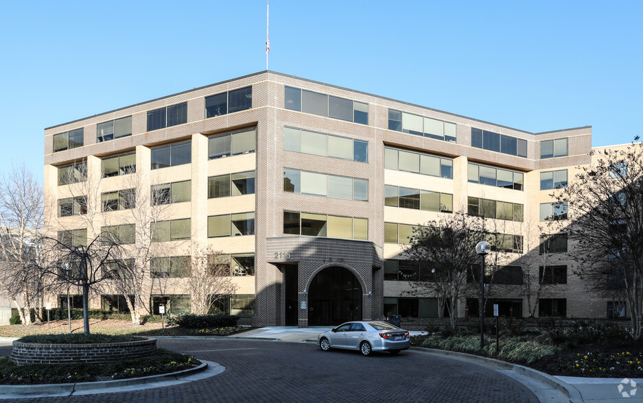 2115 Wisconsin Ave NW, Washington, DC for sale - Primary Photo - Image 1 of 1