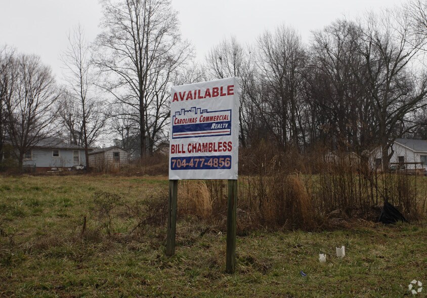 1615 E Marion St, Shelby, NC 28150