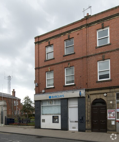 9 Murray St, Filey for lease - Building Photo - Image 2 of 2