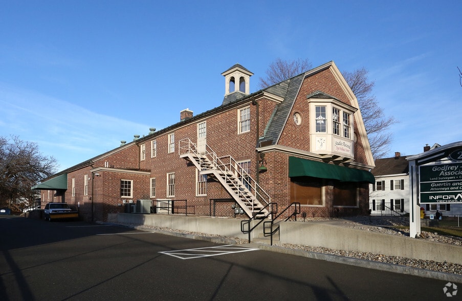 26 Broadway, North Haven, CT for lease - Primary Photo - Image 3 of 4