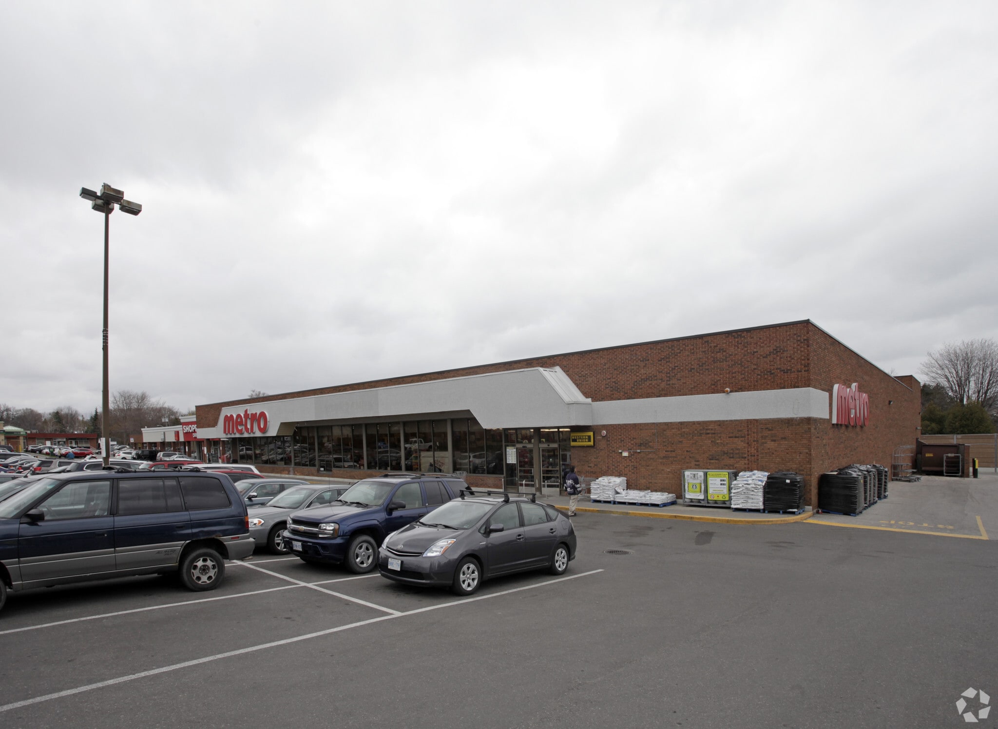 261-301 Port Union Rd, Toronto, ON for lease Building Photo- Image 1 of 30