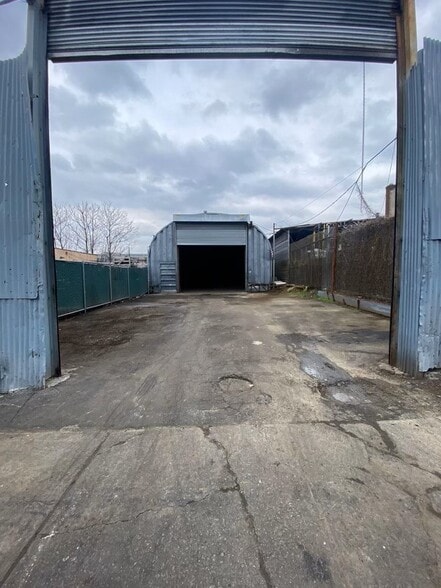 15-21 129th st, College Point, NY for lease - Primary Photo - Image 3 of 5