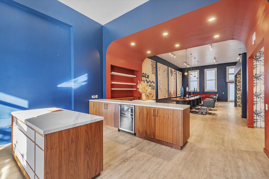 985 Valencia St, San Francisco, CA for lease - Building Photo - Image 3 of 11