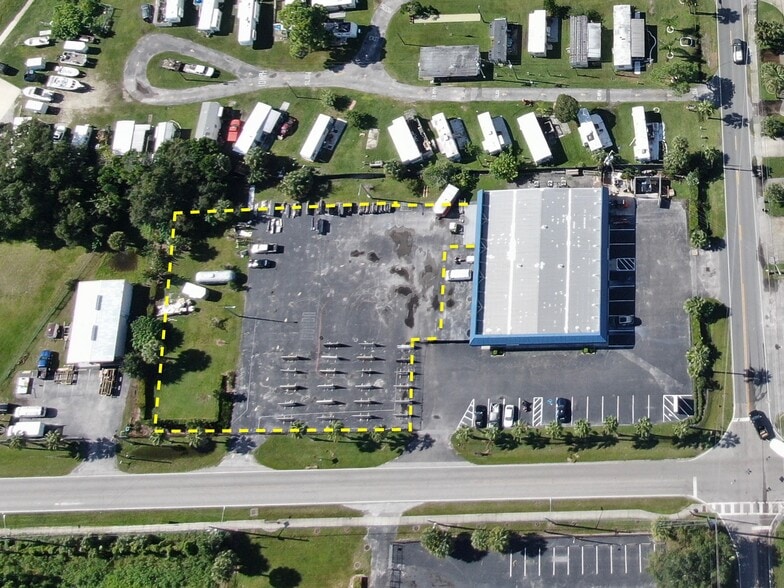 7008-7012 Clark St, Hudson, FL for sale - Building Photo - Image 3 of 8