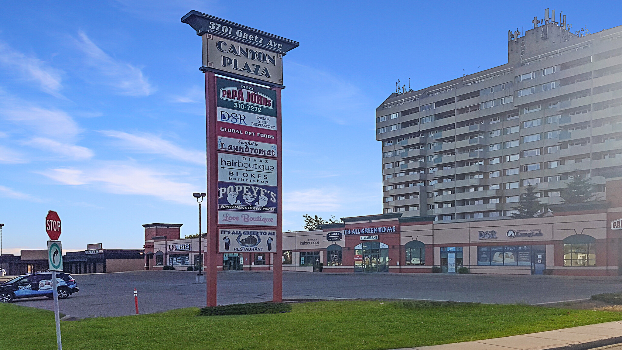 3701 50 Ave, Red Deer, AB for sale Primary Photo- Image 1 of 1