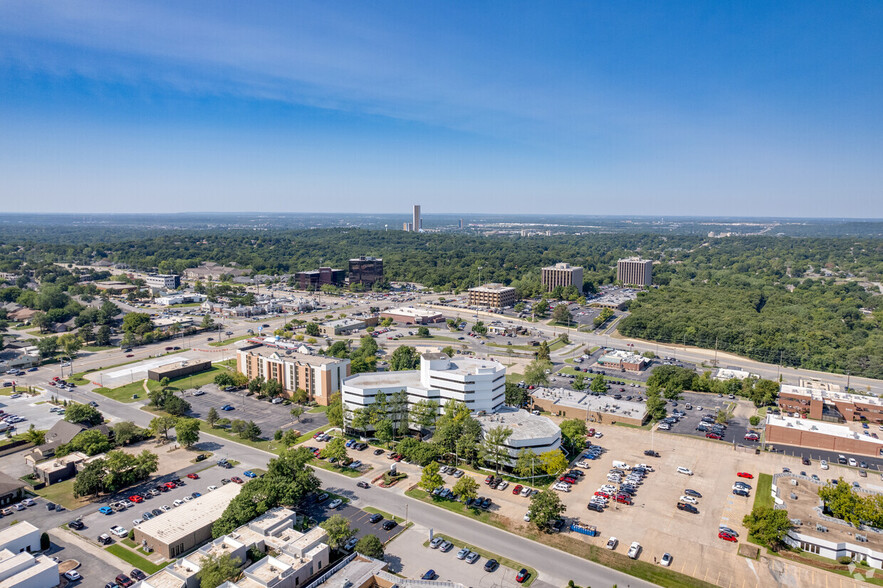 6846 S Canton Ave, Tulsa, OK for lease - Aerial - Image 3 of 40