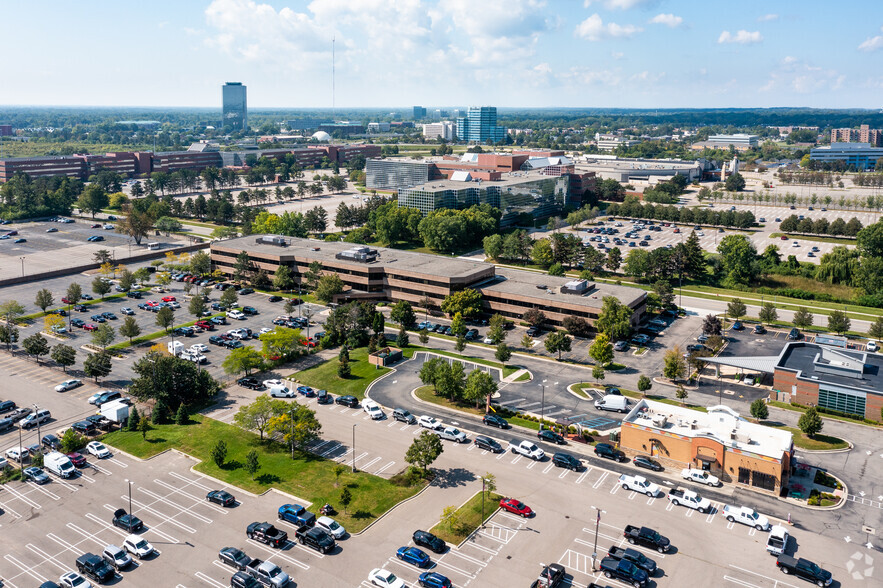 24725 W 12 Mile Rd, Southfield, MI for lease - Aerial - Image 2 of 4