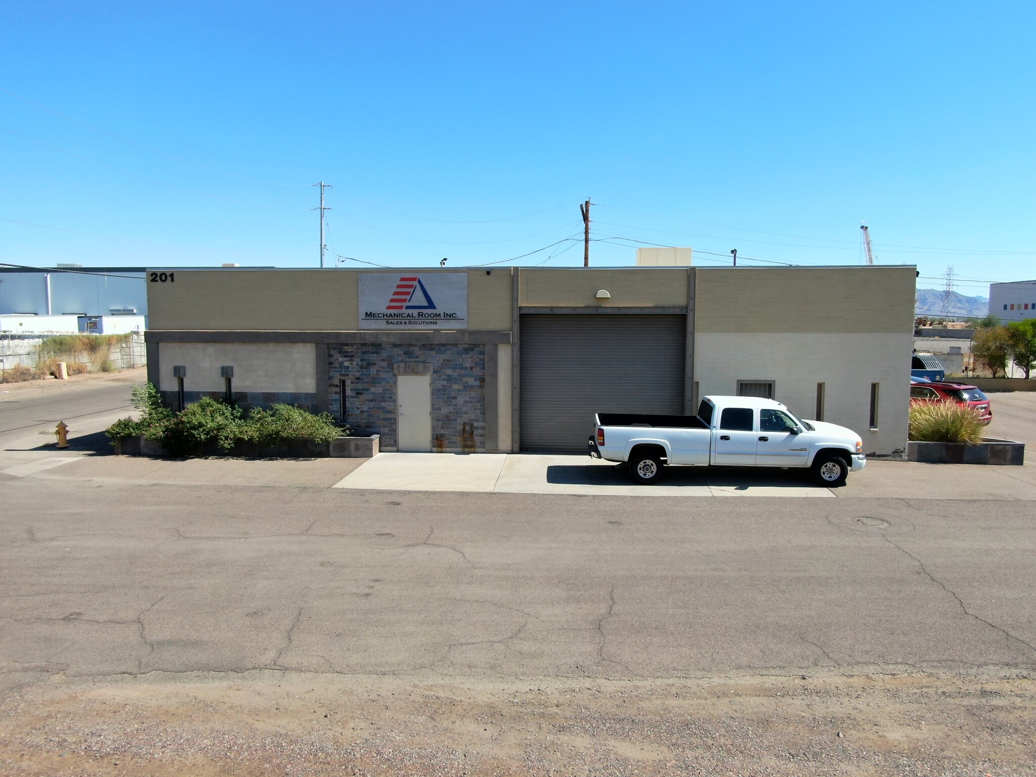 201 W Gibson Ln, Phoenix, AZ for sale Primary Photo- Image 1 of 3