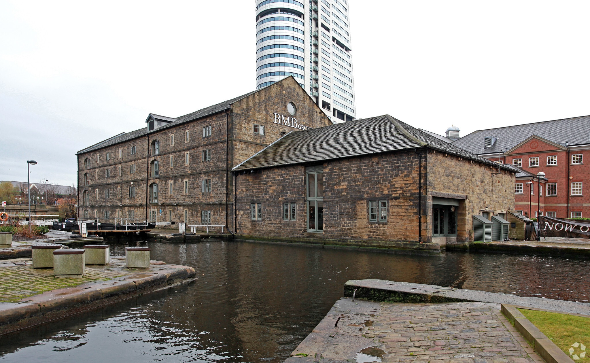 1 Canal Wharf, Leeds, LS11 5BB The Granary Building
