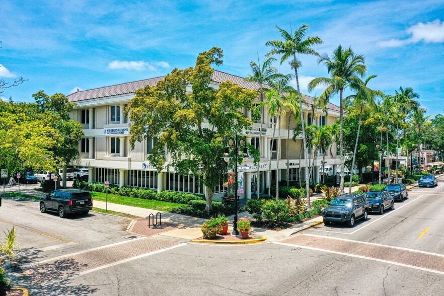 400 5th Ave S, Naples, FL for sale - Building Photo - Image 1 of 14