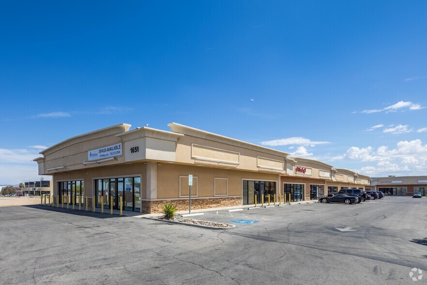 1651 E Sunset Rd, Las Vegas, NV for lease - Building Photo - Image 1 of 4