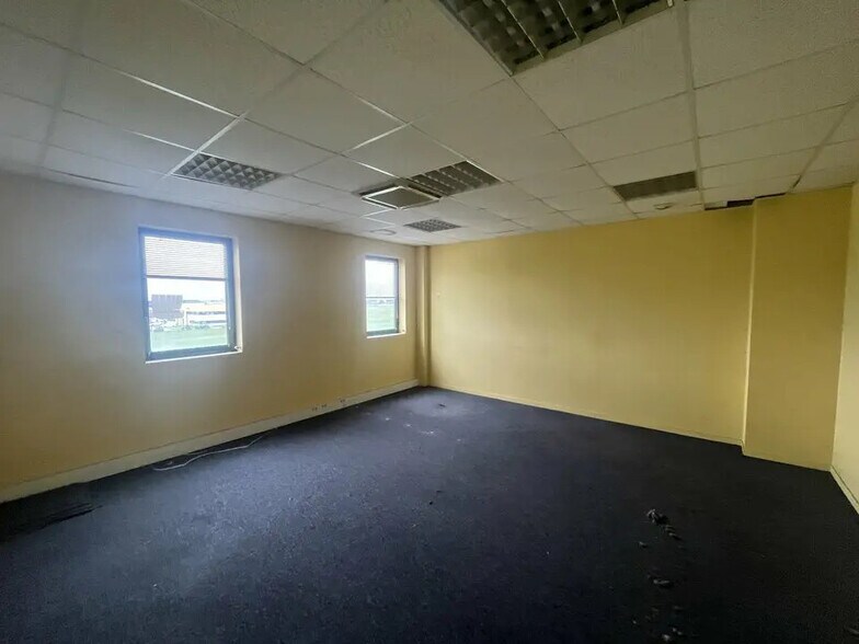 Office in Rogerville for lease - Building Photo - Image 3 of 8