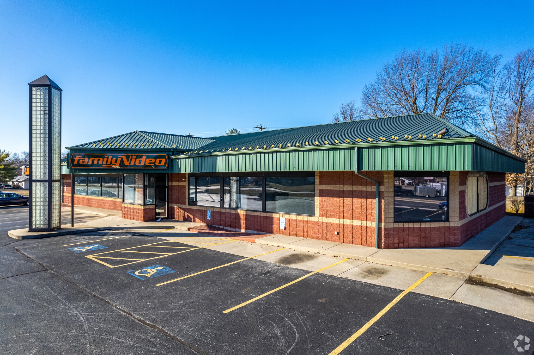 615 S Scenic Ave, Springfield, MO for lease Building Photo- Image 1 of 5