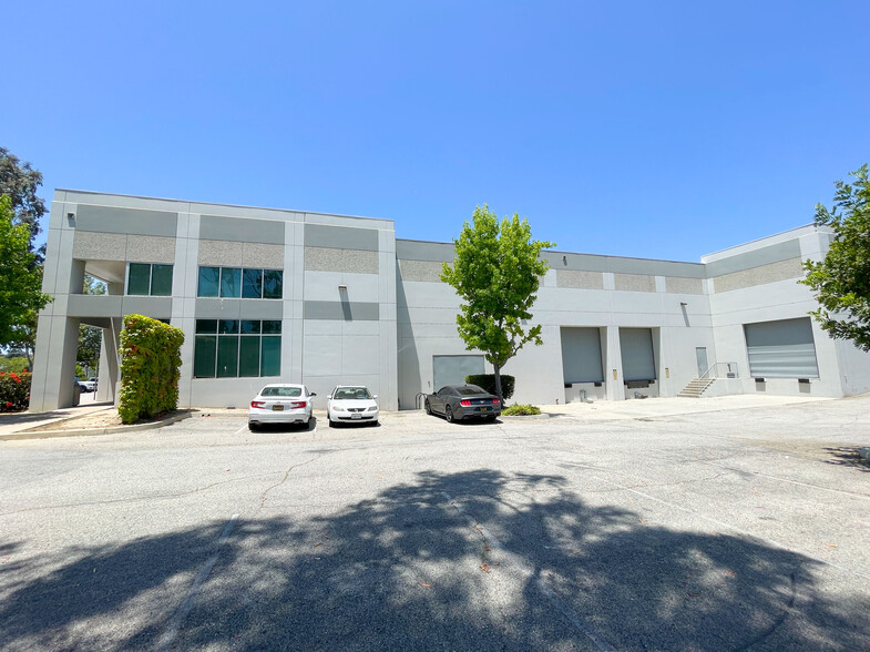 6144 Condor Dr, Moorpark, CA for lease - Building Photo - Image 2 of 12