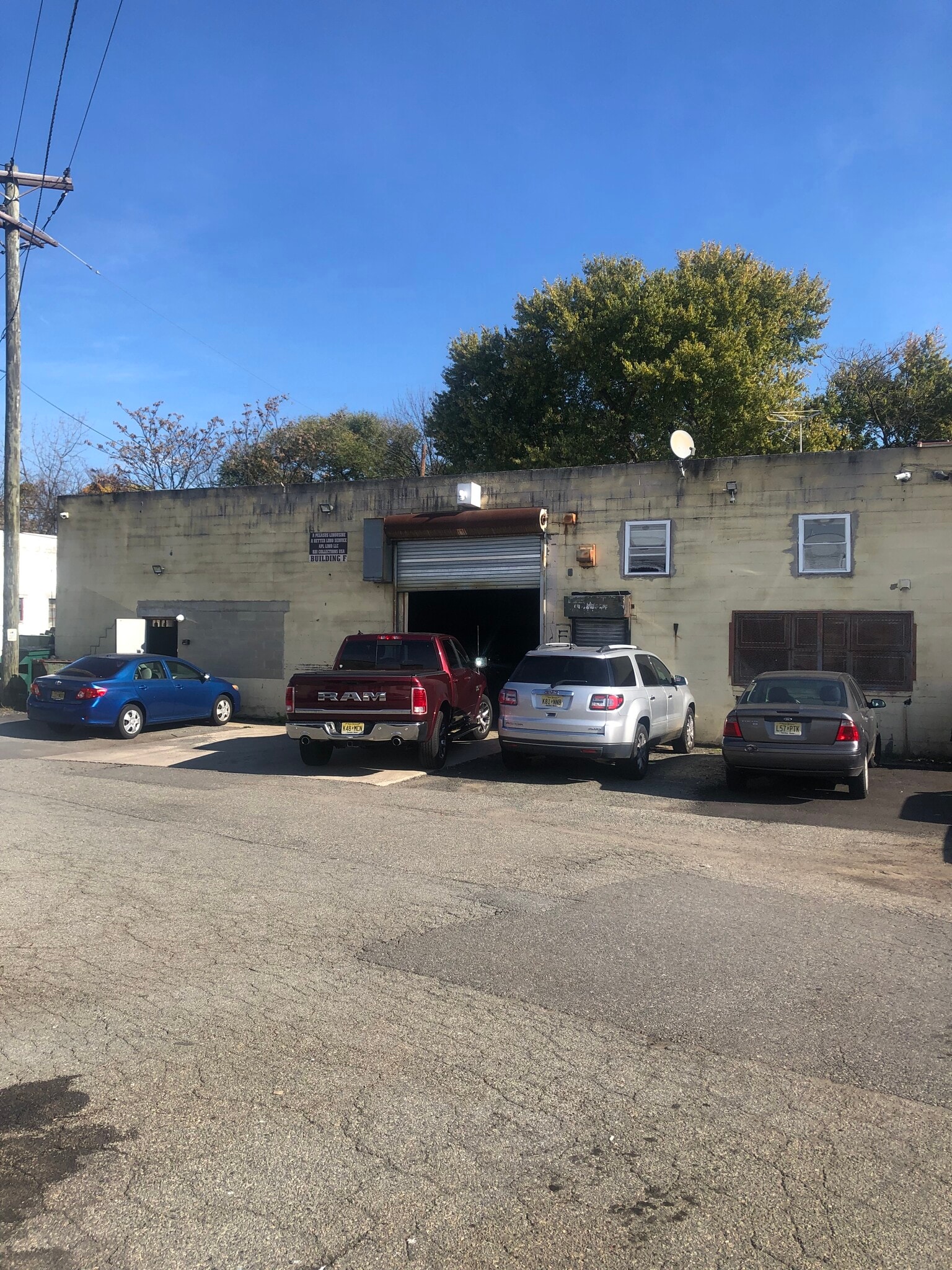 176 Saddle River Ave, South Hackensack, NJ for lease Building Photo- Image 1 of 2