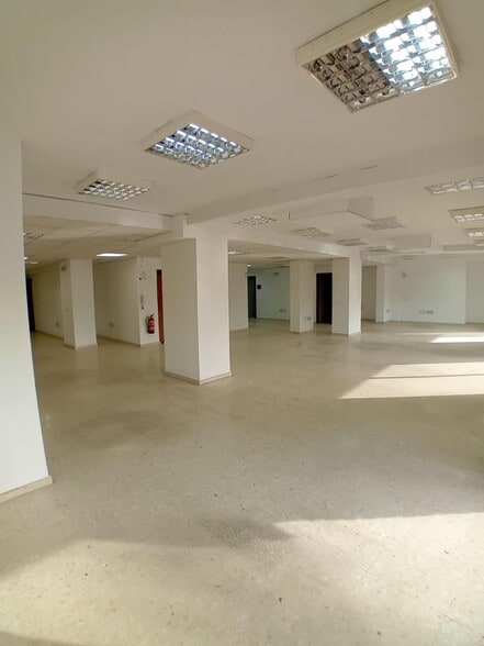 Office in Córdoba, Córdoba for lease - Building Photo - Image 2 of 18