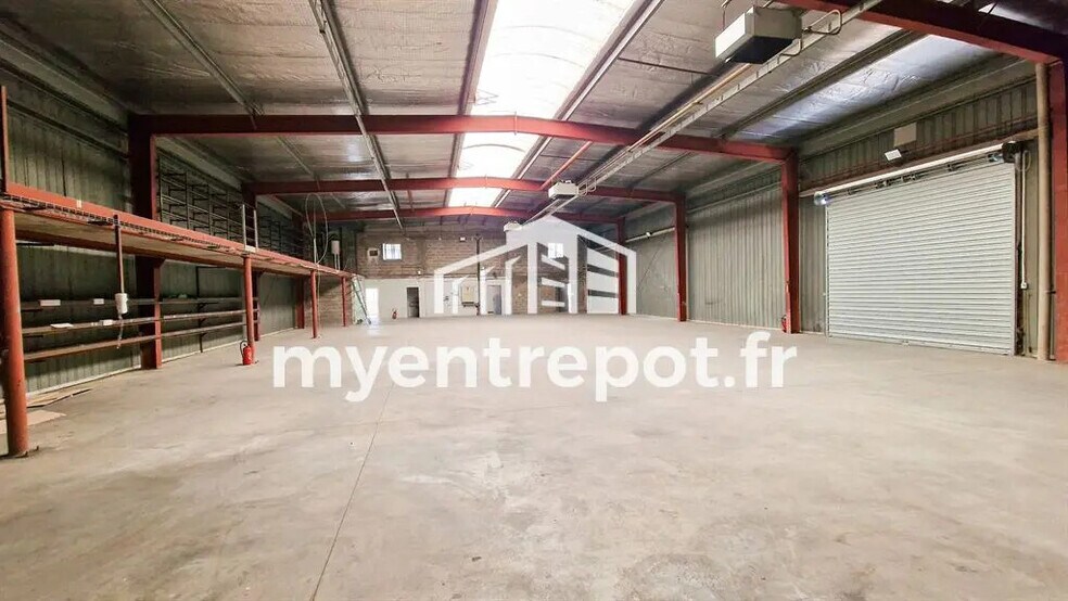 Flex in Vitrolles for sale - Interior Photo - Image 2 of 9