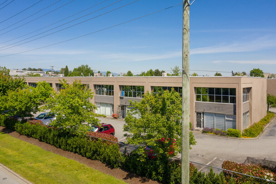 7218 Progress Way, Delta, BC for lease - Primary Photo - Image 1 of 6