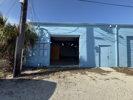 601-607 Spur St, Venice FL - Warehouse