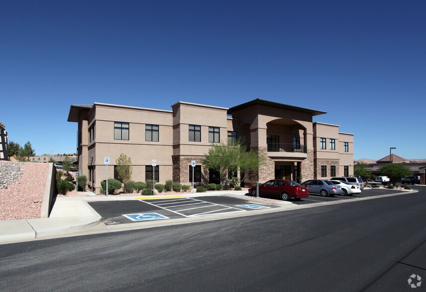 754 W Pioneer Blvd, Mesquite, NV for sale - Primary Photo - Image 1 of 1