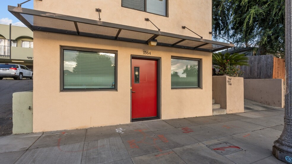 1564 Fair Oaks Ave, Pasadena, CA for lease - Building Photo - Image 1 of 23