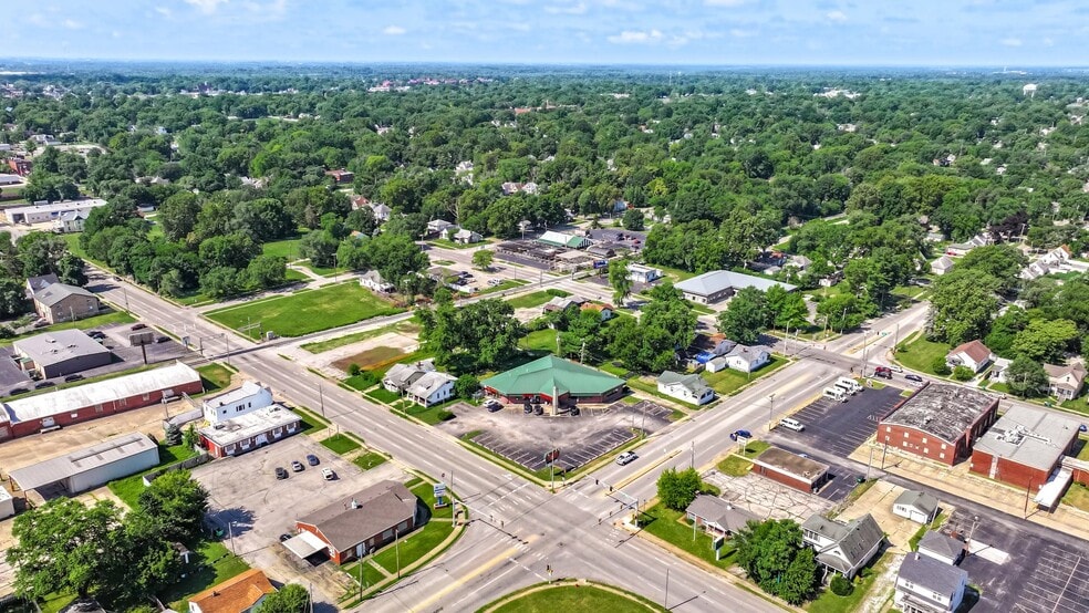1935 N Water St, Decatur, IL for lease - Building Photo - Image 2 of 4