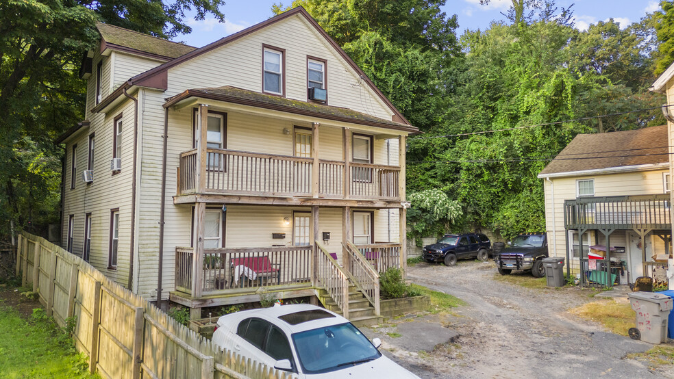 211 Park St, Bristol, CT for sale - Building Photo - Image 3 of 10