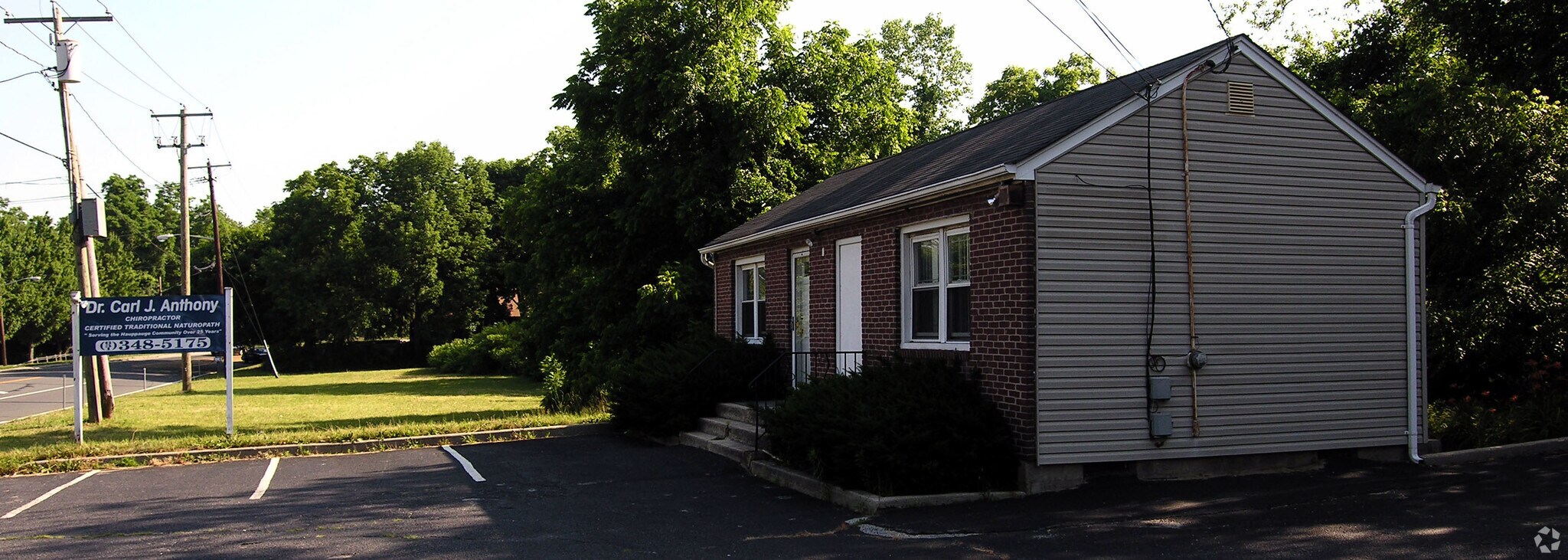 519 Hauppauge Rd, Hauppauge, NY for sale Primary Photo- Image 1 of 1