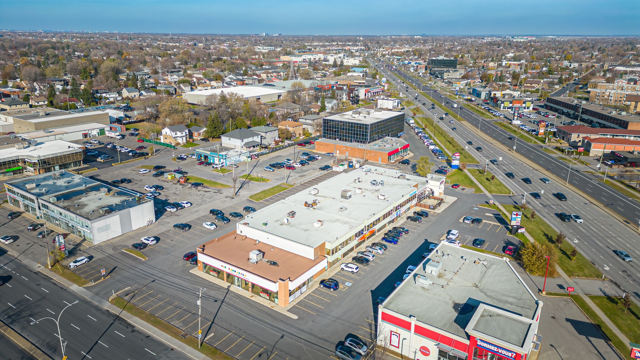 6400 Boul Taschereau, Brossard, QC for lease Building Photo- Image 1 of 12