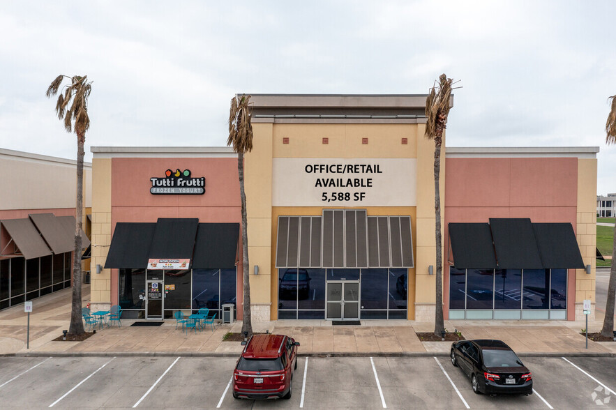 1800-1820 Nasa Rd 1, Houston, TX for lease - Building Photo - Image 2 of 15