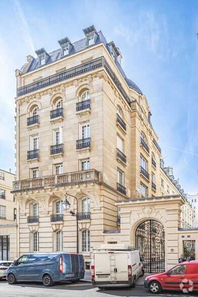 3 Rue Palatine, Paris for lease - Building Photo - Image 2 of 3