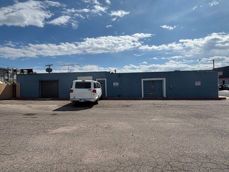 2360 Dayton St, Aurora, CO for lease - Building Photo - Image 2 of 8