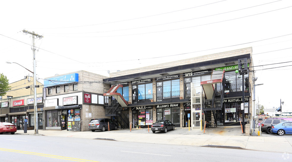 3432-3440 E Tremont Ave, Bronx, NY for lease - Building Photo - Image 1 of 9