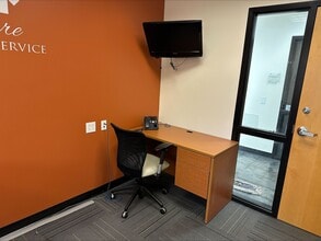 7220 N Lindbergh Blvd, Hazelwood, MO for lease Interior Photo- Image 2 of 5