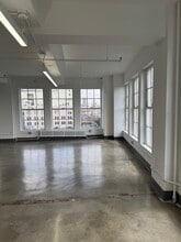 122 E 7th St, Los Angeles, CA for lease Interior Photo- Image 1 of 3