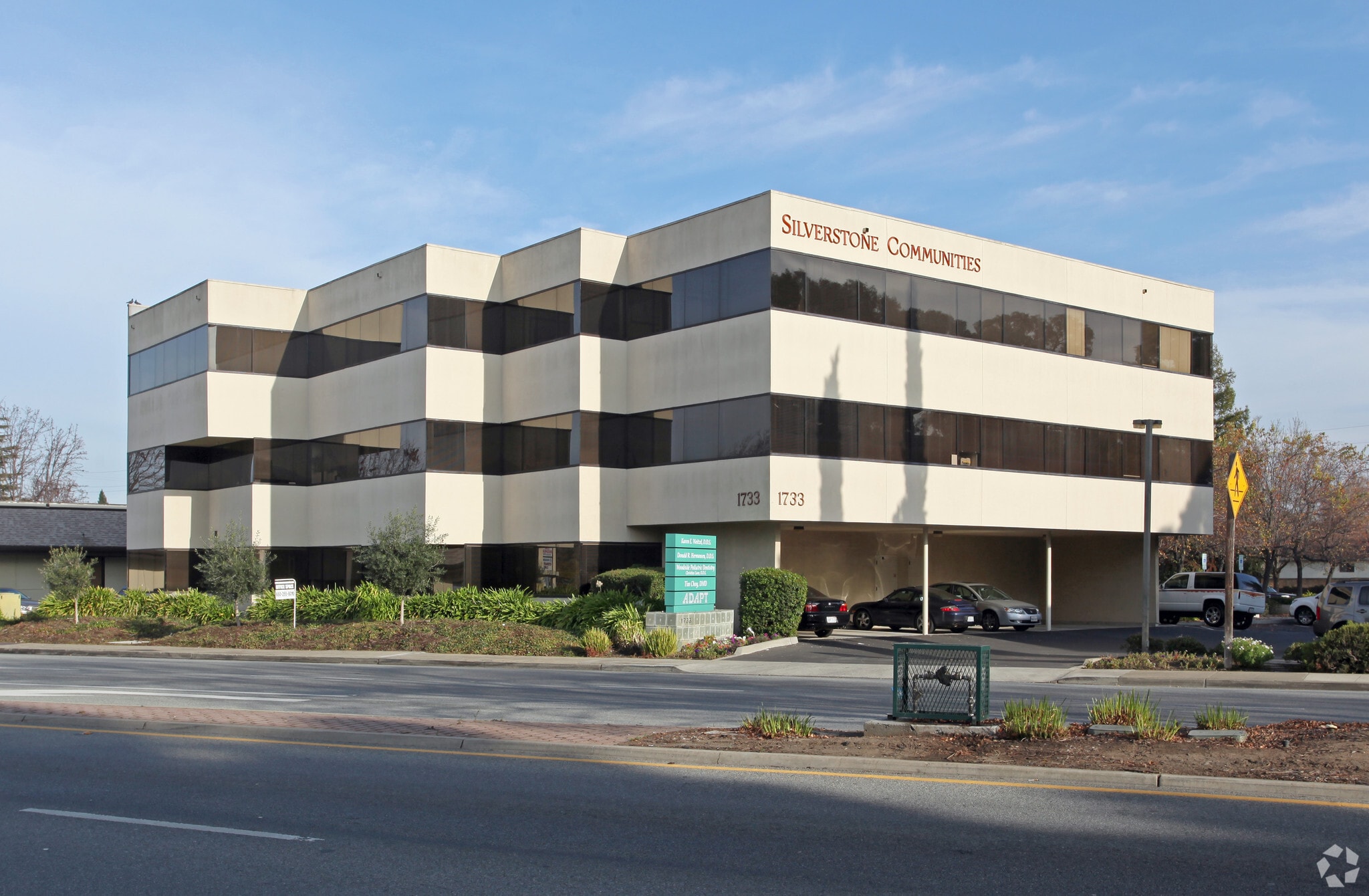 1733 Woodside Rd, Redwood City, CA for lease Primary Photo- Image 1 of 2
