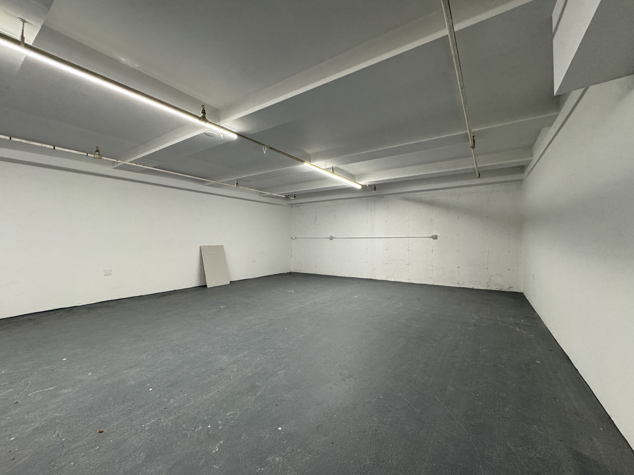 144-148 N 10th St, Brooklyn, NY for lease Building Photo- Image 1 of 4