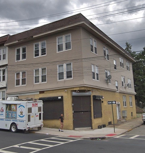 158 Maple Ave, Irvington, NJ 07111