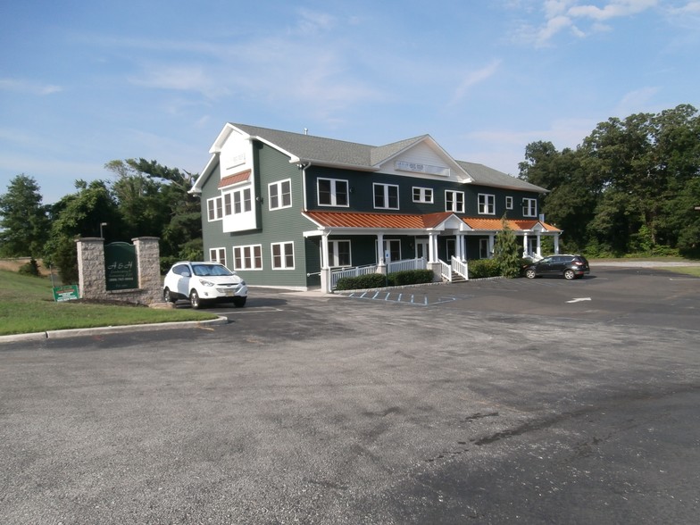 1044 S Route 73, Berlin, NJ for lease - Building Photo - Image 1 of 10