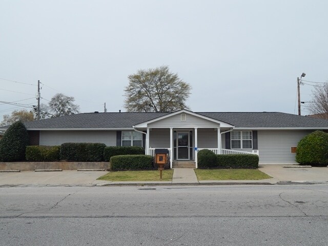 11 Horton St, Winder, GA for sale - Building Photo - Image 1 of 1