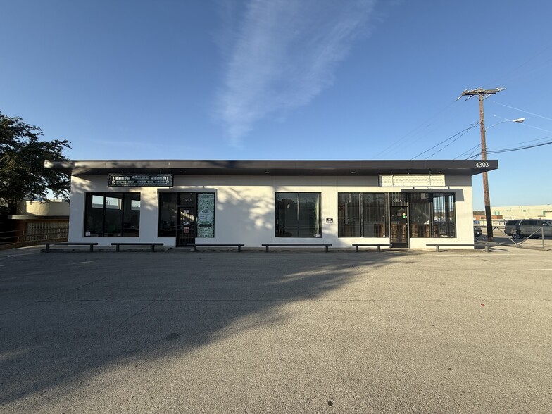 4303 S Lancaster Rd, Dallas, TX for lease - Building Photo - Image 1 of 10