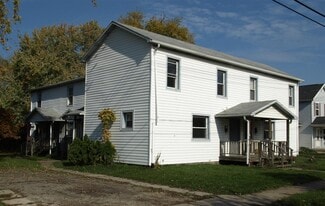 More details for 829 Prospect Cir, Ashtabula, OH - Multifamily for Sale