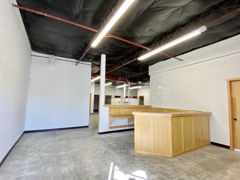 217 N Rupert St, Fort Worth, TX for lease - Lobby - Image 3 of 10