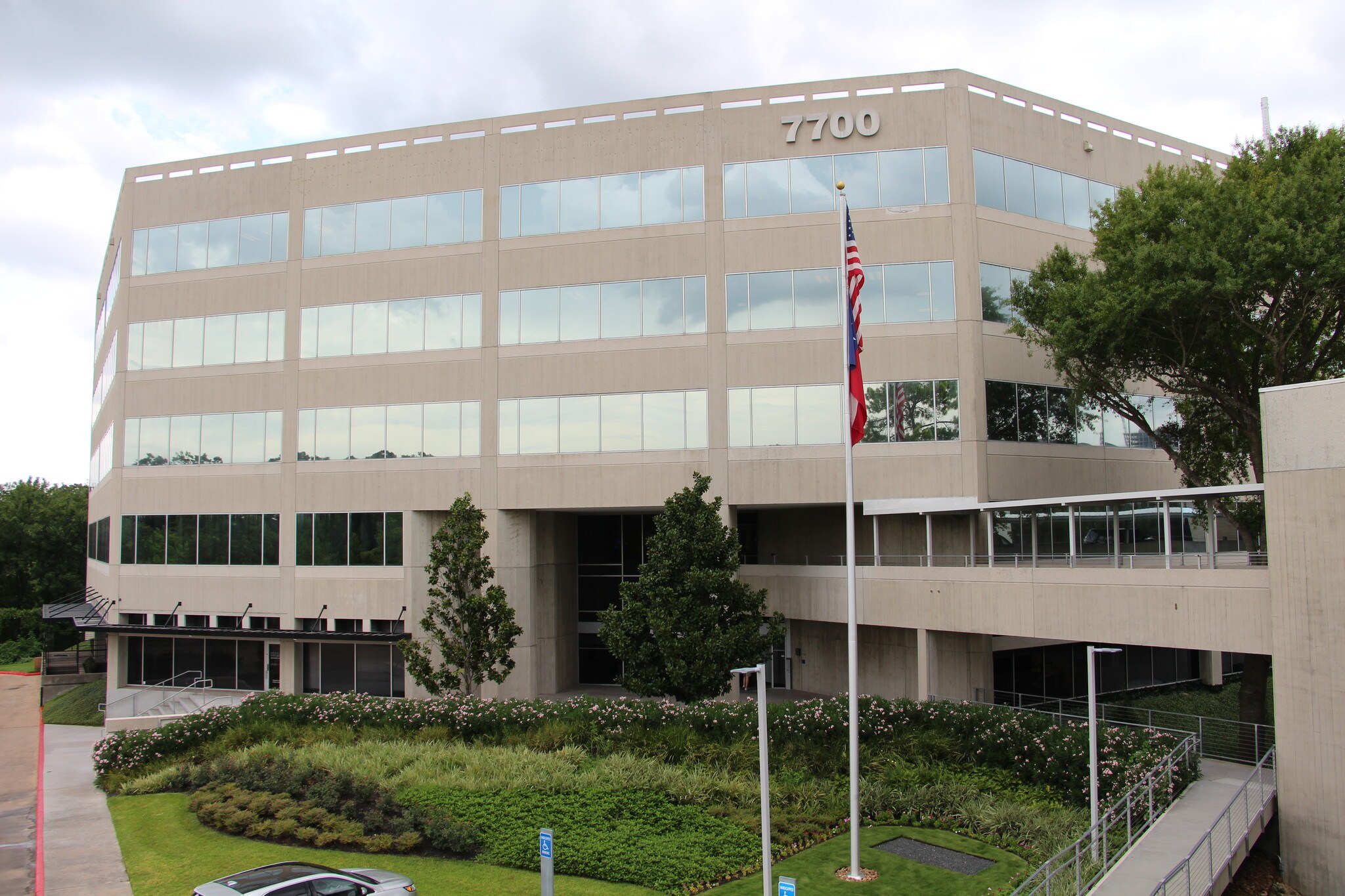 7700 San Felipe St, Houston, TX 77063 Office for Lease