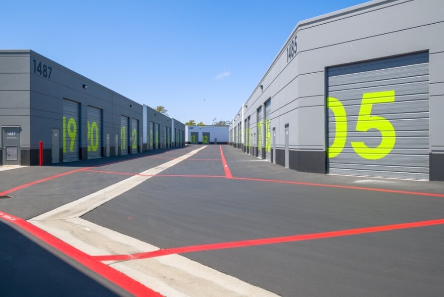 1485 Poinsettia Ave, Vista, CA for lease - Building Photo - Image 2 of 4