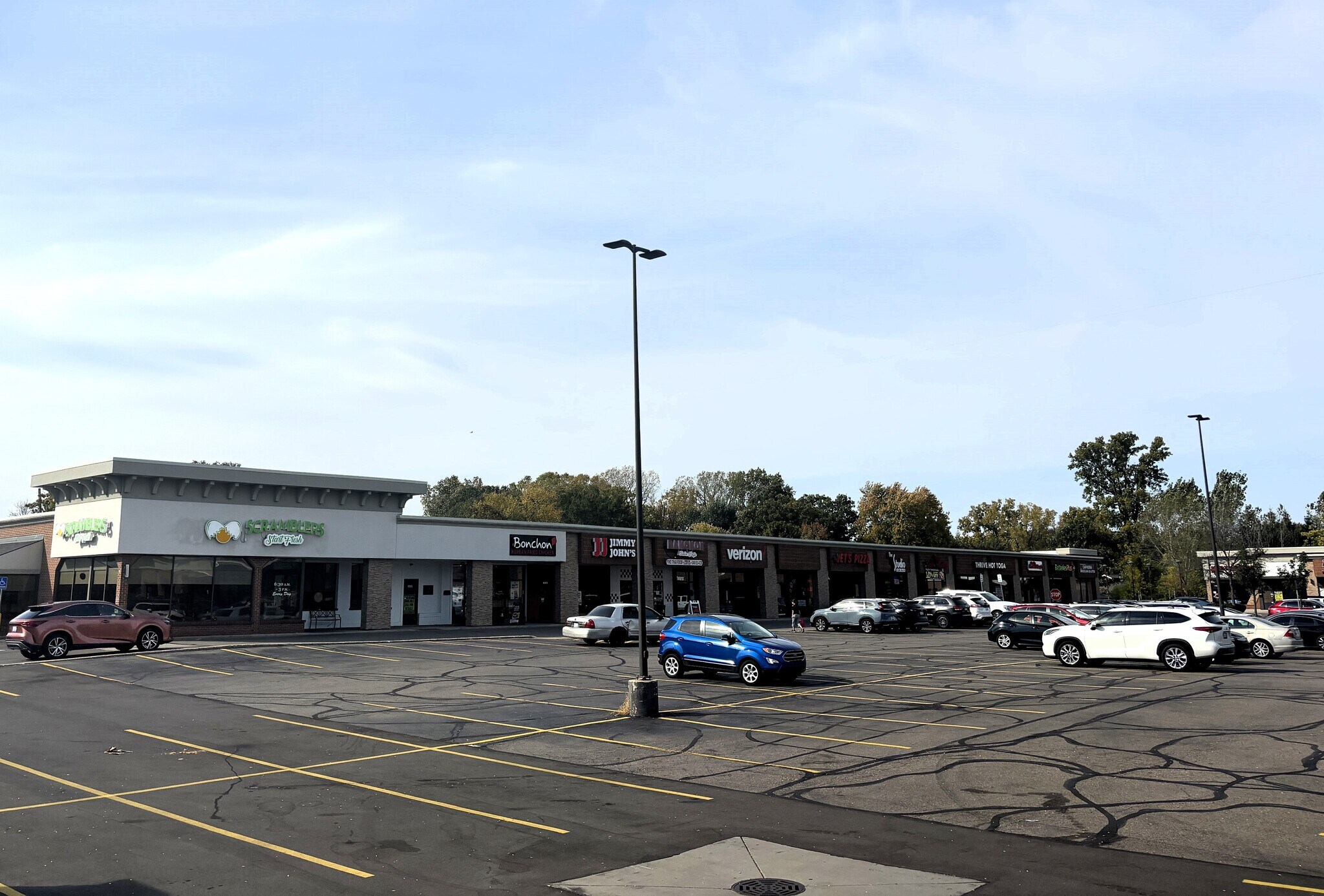 27841-27909 Orchard Lake Rd, Farmington Hills, MI for lease Building Photo- Image 1 of 13