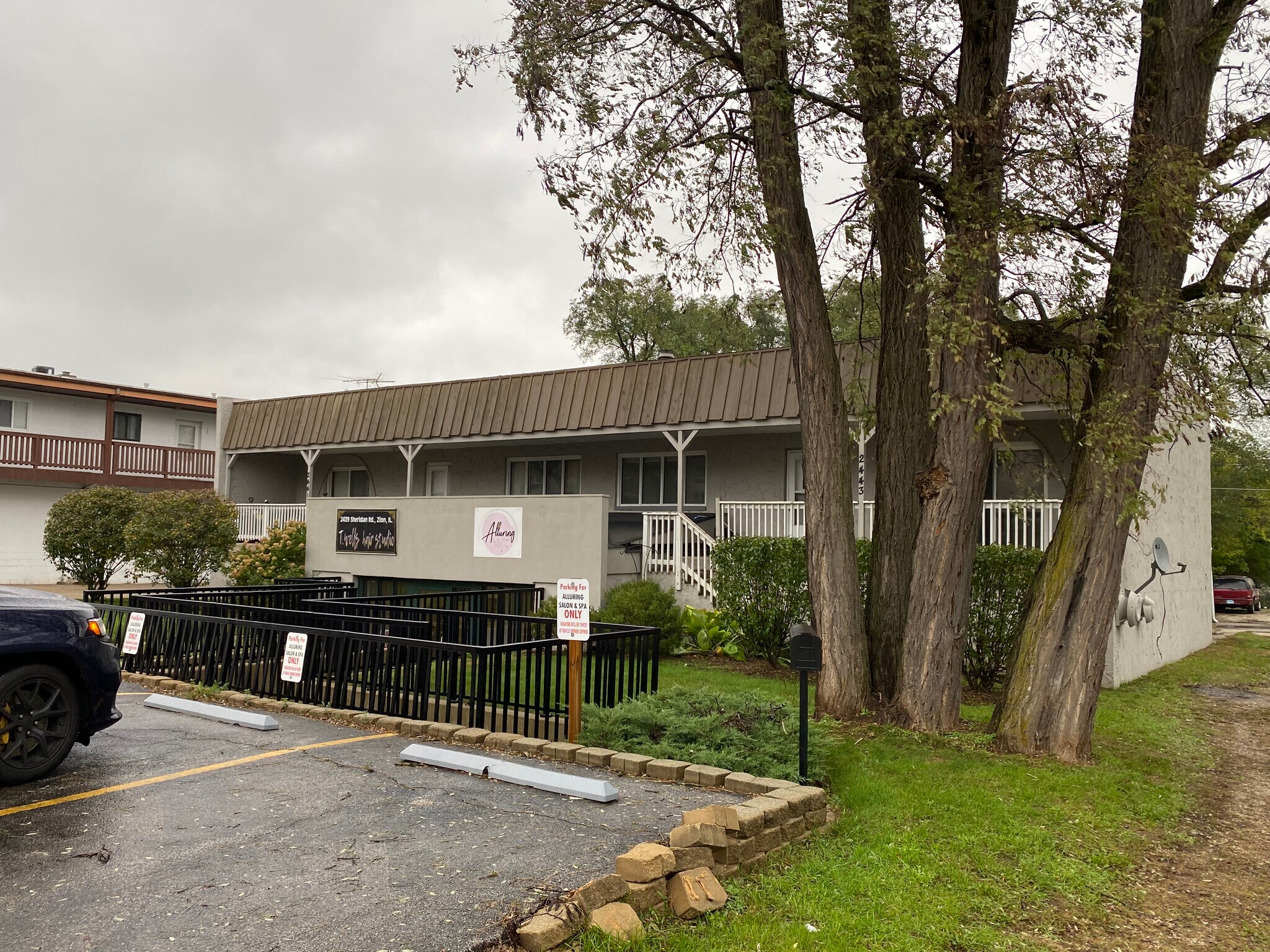 2445 Sheridan Rd, Zion, IL for sale Building Photo- Image 1 of 1
