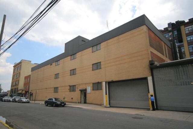 40-35 22nd St, Long Island City, NY for sale - Primary Photo - Image 1 of 1