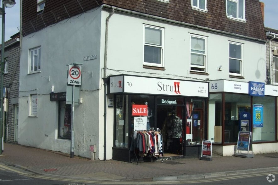 2 Farm Rd, Street for sale - Primary Photo - Image 1 of 1