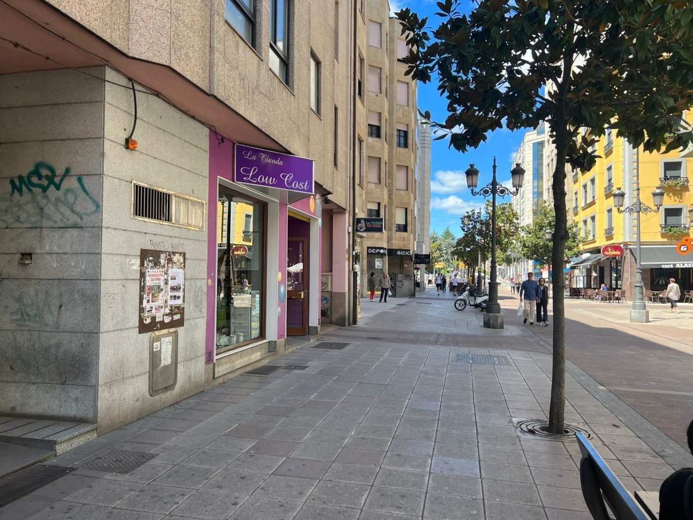 Retail in León, León for sale Building Photo- Image 1 of 16
